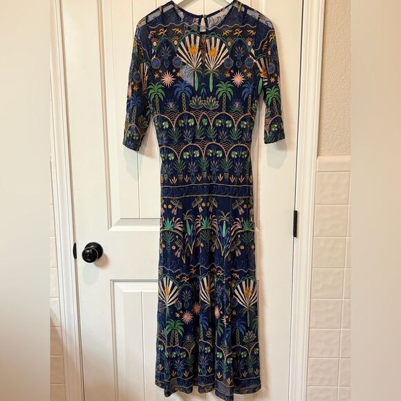 Nwt Johnny Was
Nova Paneled Midi-Dress Embroidered Del Mar Navy - Picture 6 of 11